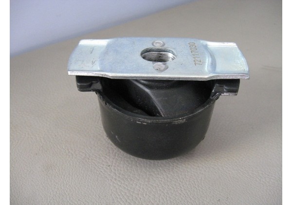 сайлентблок задньої балки,правий Renault Laguna II, 7700415488, 8200427869